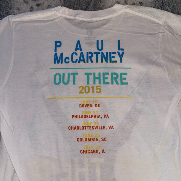 Men’s or Women’s Paul McCartney Concert T-Shirt! Men’s size Small and brand new - Picture 6 of 9